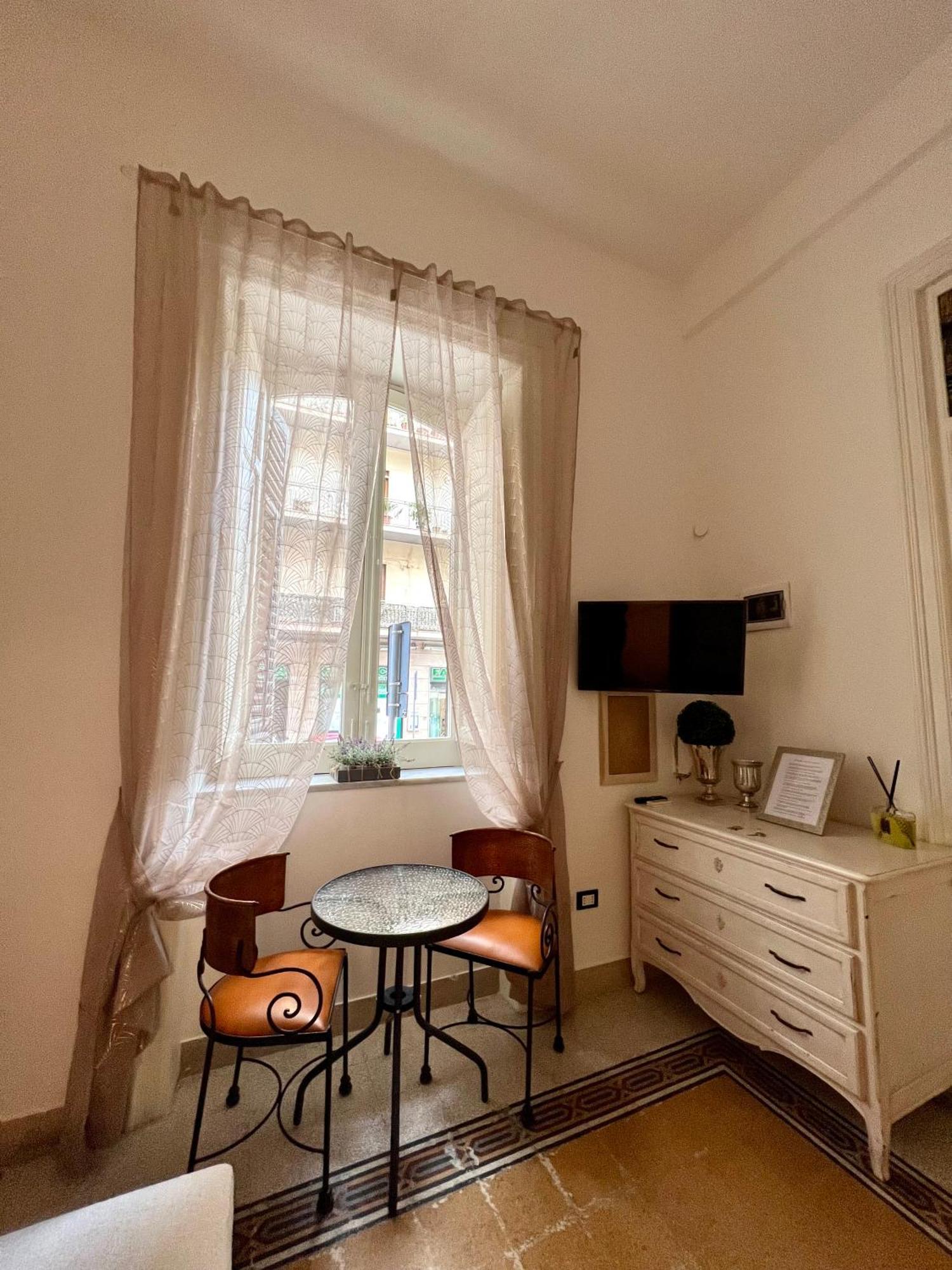 Aristocasa B&B Luxury Rooms Палермо Екстериор снимка