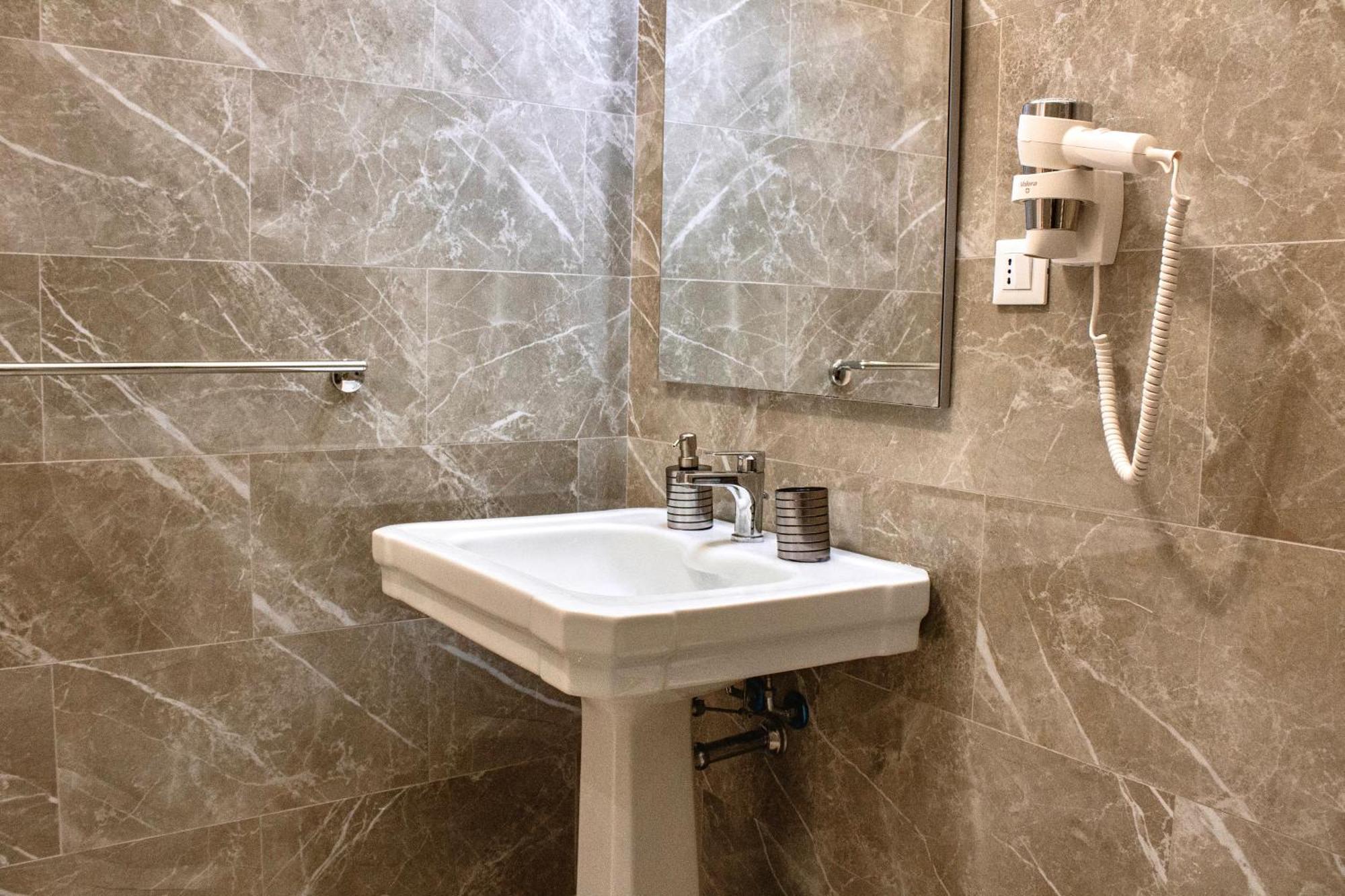 Aristocasa B&B Luxury Rooms Палермо Екстериор снимка